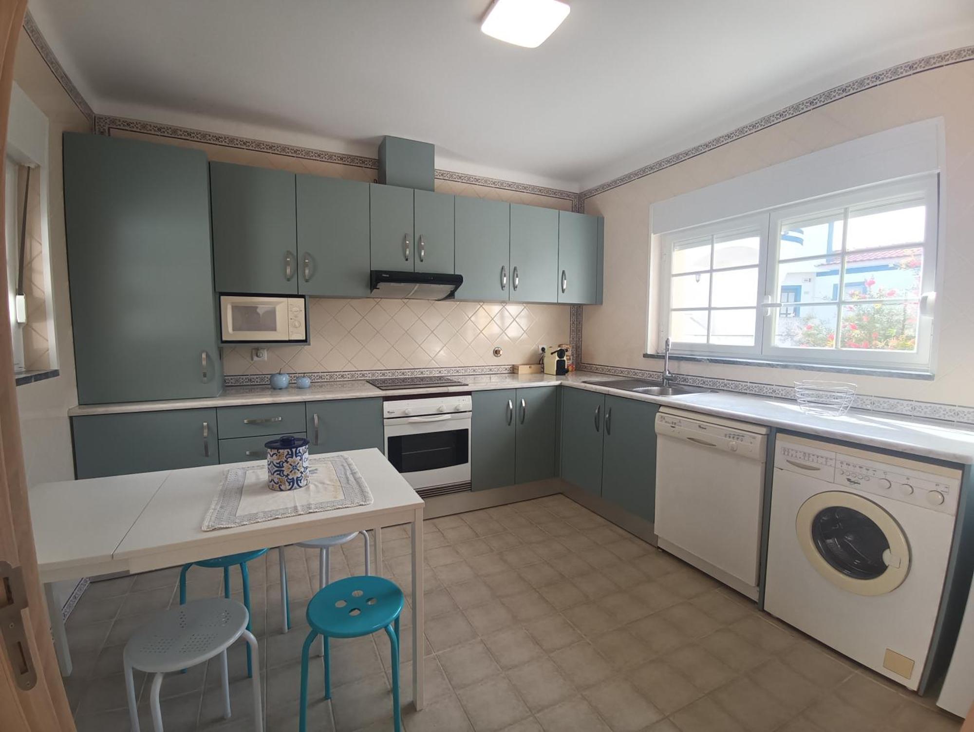 Apartamento Em D'El Rey-Obidos Beach & Surf Amoreira  Exterior photo