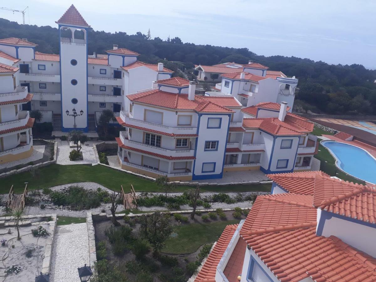 Apartamento Em D'El Rey-Obidos Beach & Surf Amoreira  Exterior photo