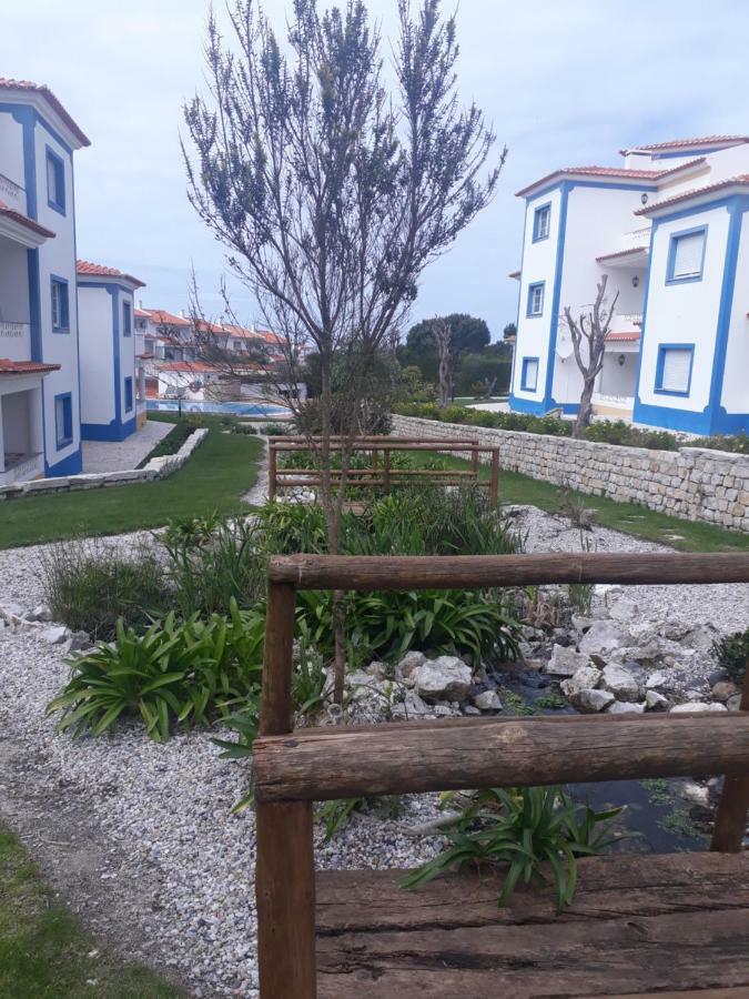 Apartamento Em D'El Rey-Obidos Beach & Surf Amoreira  Exterior photo